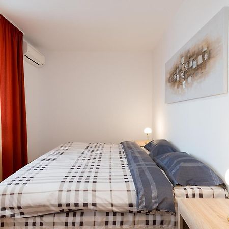Vitosha Downtown Apartments Sofia Ngoại thất bức ảnh