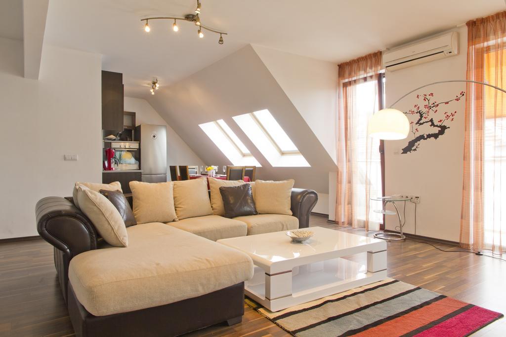 Vitosha Downtown Apartments Sofia Ngoại thất bức ảnh