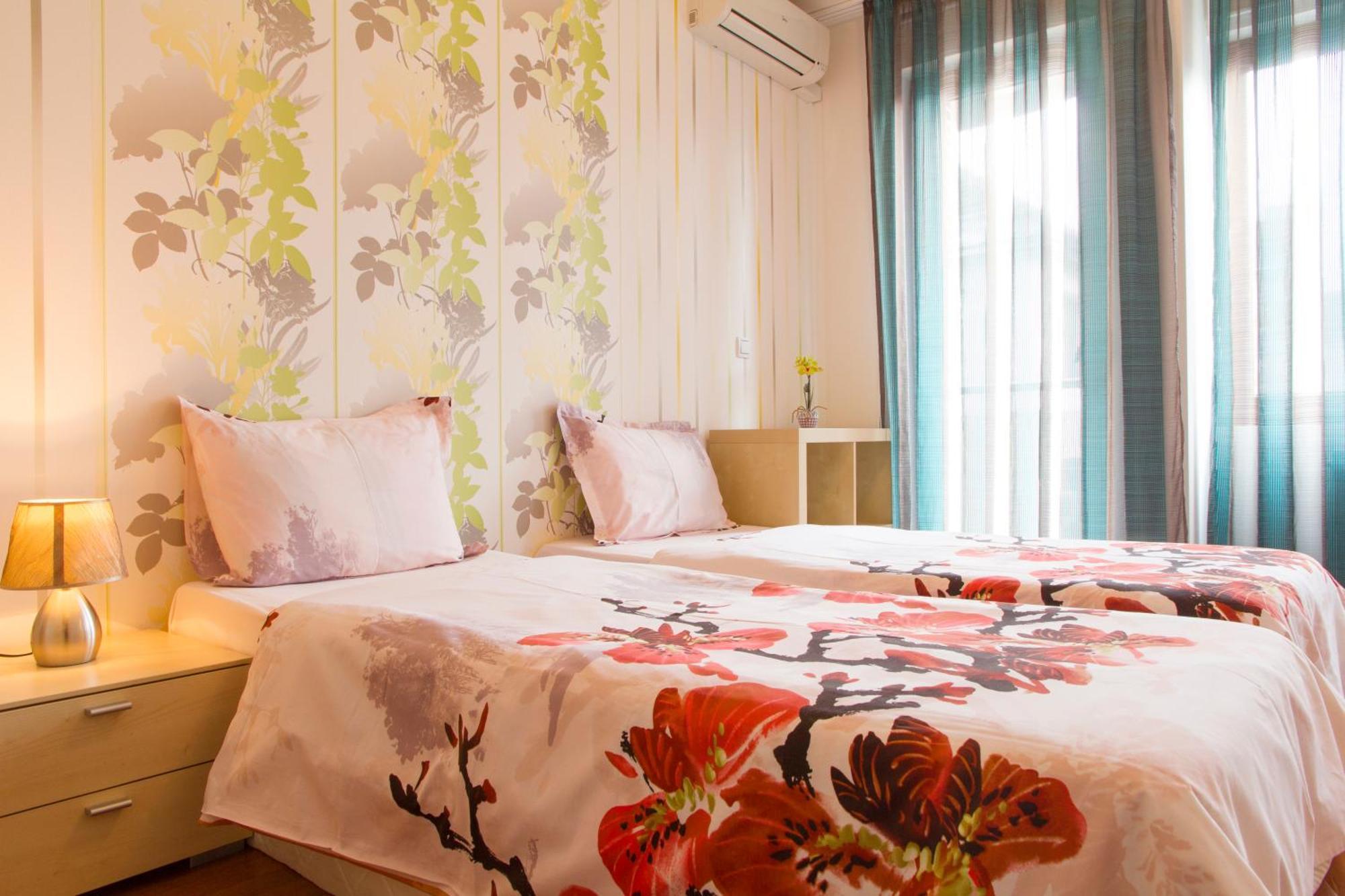 Vitosha Downtown Apartments Sofia Ngoại thất bức ảnh
